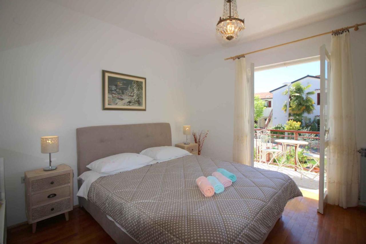 Apartment In Porec/Istrien 37093 Екстер'єр фото
